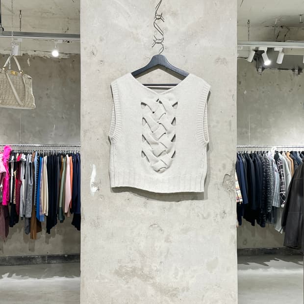 시스템 아이보리 미들 케이블 니트 베스트