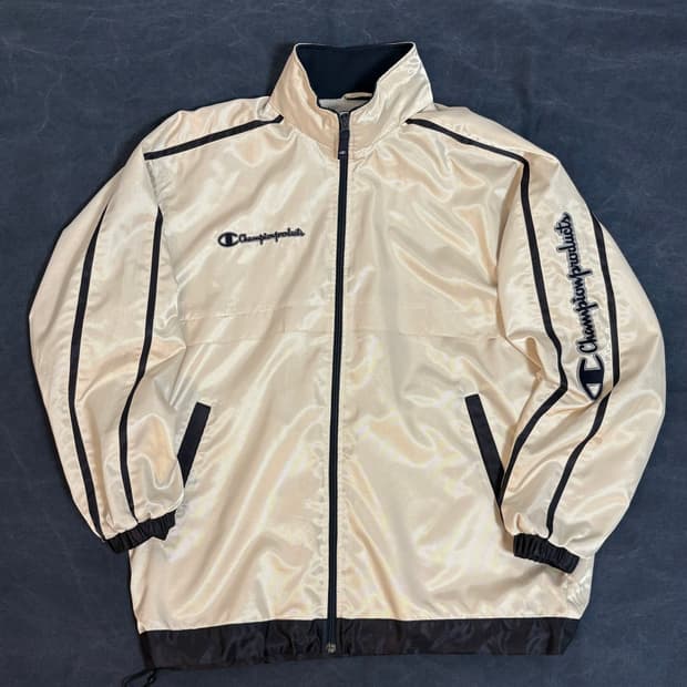 챔피온 실크 자수 바람막이