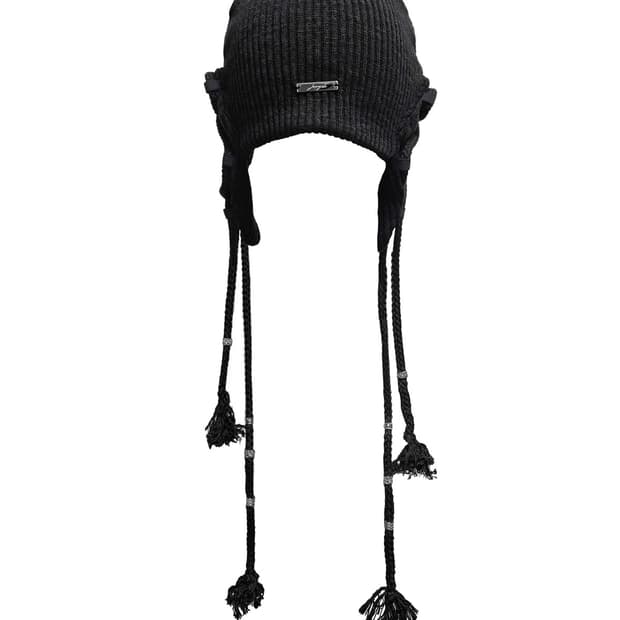 Jungdo Earflap drag beanie 