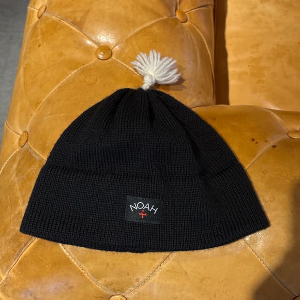 노아 태슬 비니 새상품 홍태준 착용