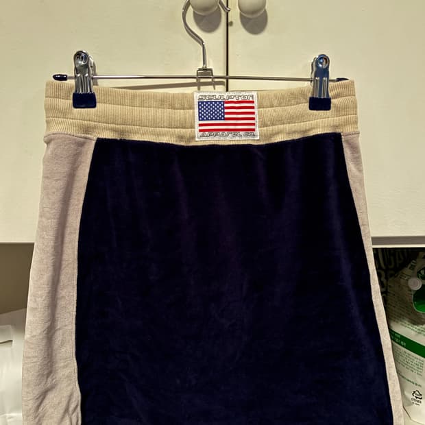 스컬프처 스커트 치마