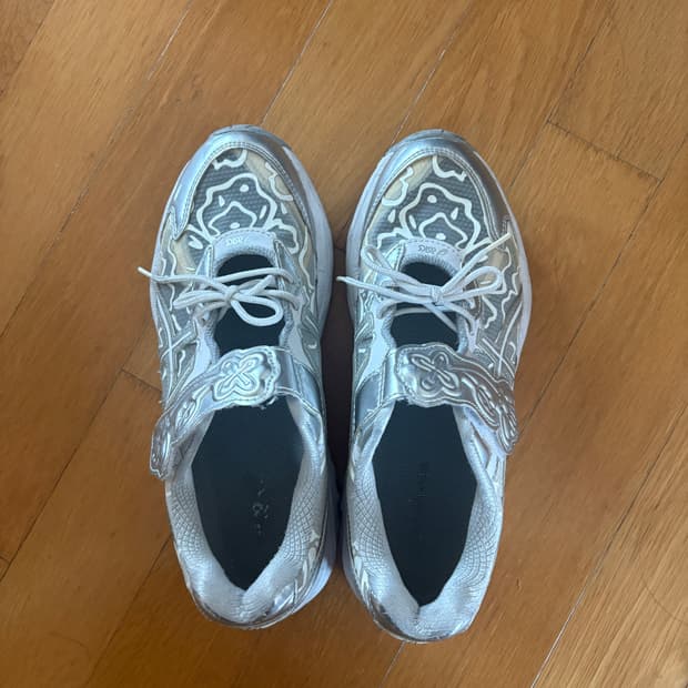 아식스 세실리아반센 250