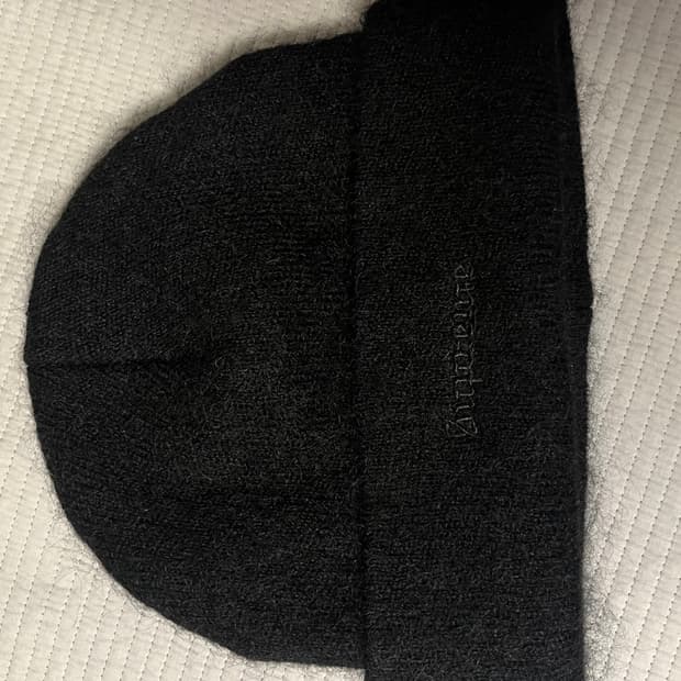 슈프림 모헤어비니 블랙