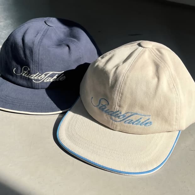 스튜디오테이블 볼캡