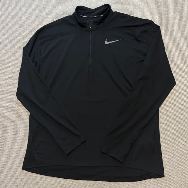 나이키 러닝 드라이핏 하프집업 탑