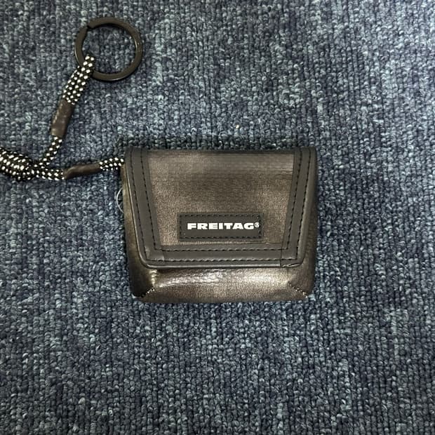 새제품 Freitag 프라이탁 희귀 전사 미니 메신저백 키링