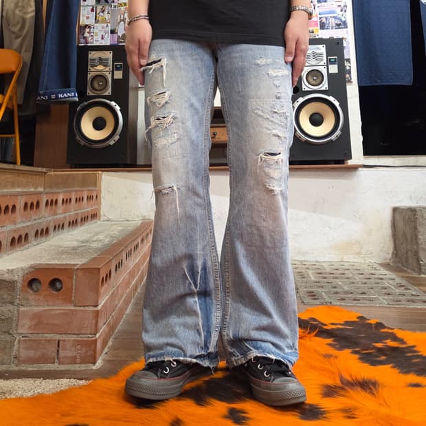 아메리칸 이글 로우라이즈 세미부츠컷 데미지 데님 팬츠