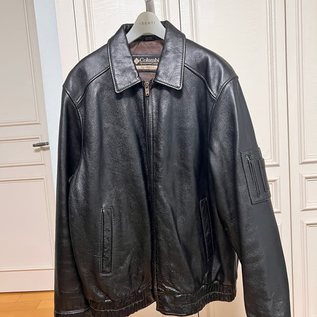 Columbia leather bomber jacket