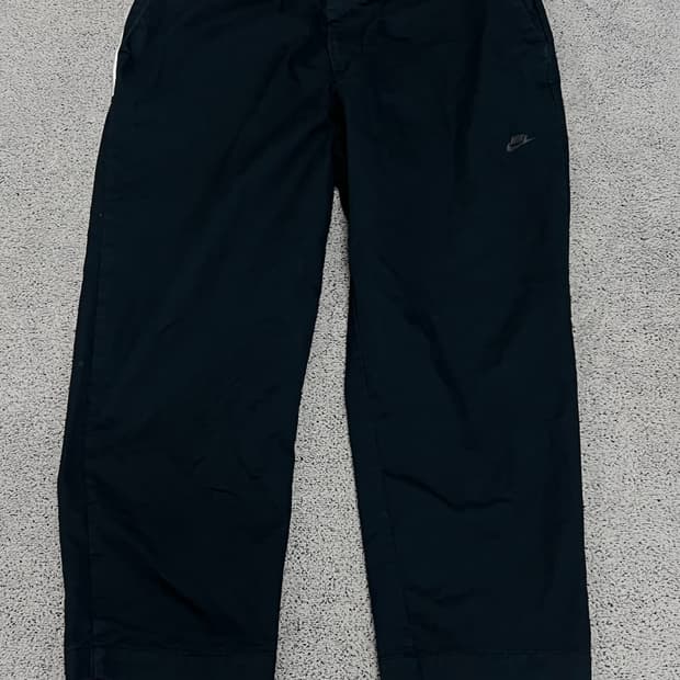 (36) 나이키 에센셜 우븐 언라인드 크롭 팬츠