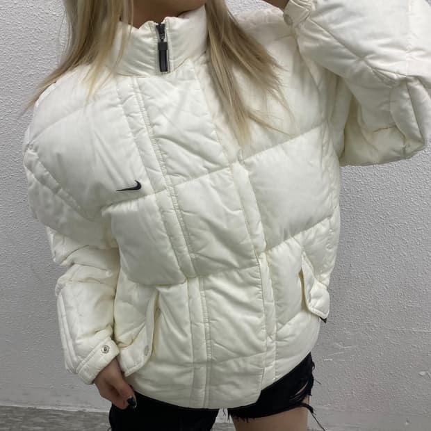 2000's 나이키 블랙로고 화이트 패딩 L