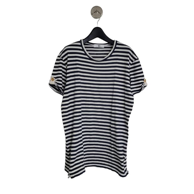 Roll-up border t-shirt