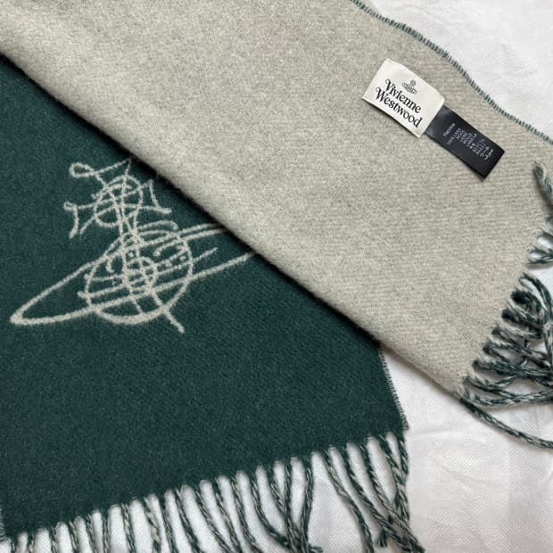 비비안웨스트우드 ORB 로고 머플러