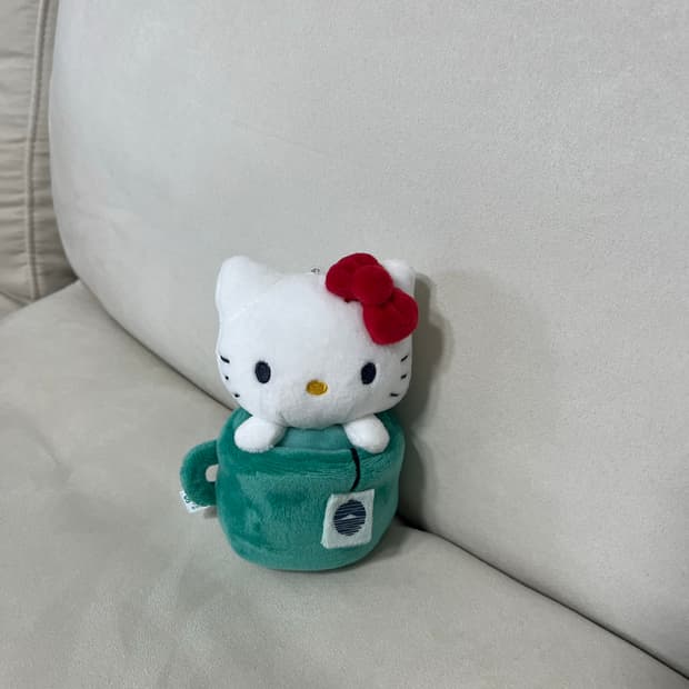 (택o 새제품) 헬로키티 오설록 키링