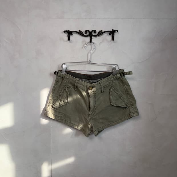 Calvin Klein ash khaki cargo shorts