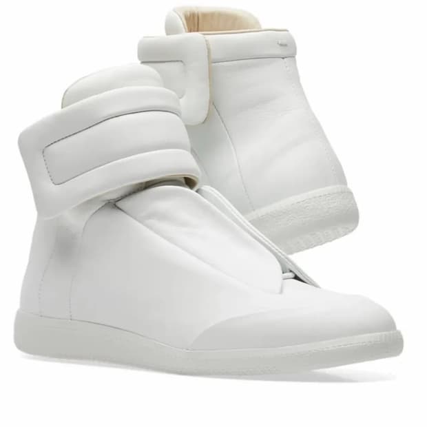 마르지엘라 퓨처 하이 화이트 구합니다