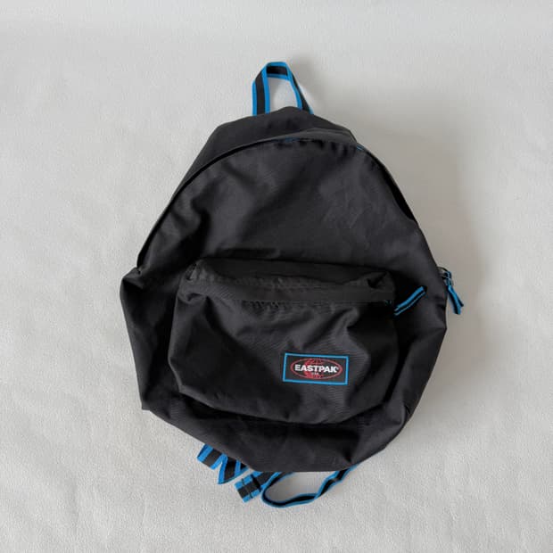 이스트팩(EASTPAK) 백팩