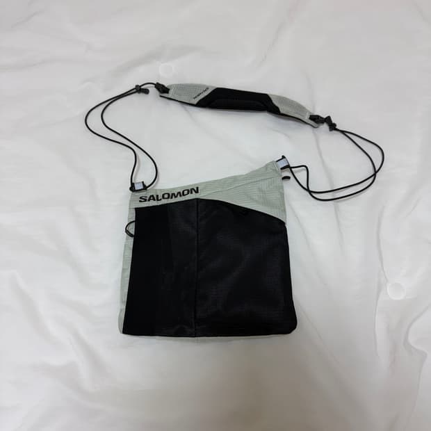 살로몬 ACS 2 크로스바디백 메탈 (크로스백)
