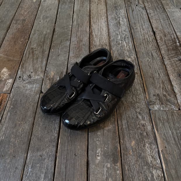 cesare paciotti strap sneakers