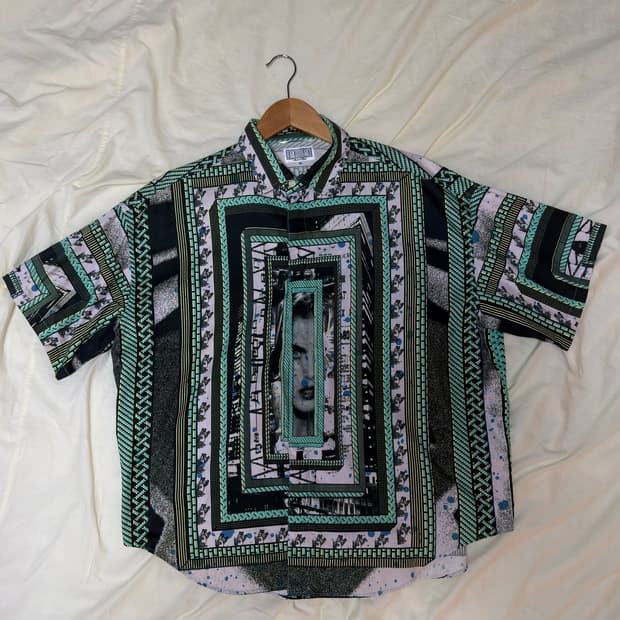 CAV EMPT 믹스 프레임 코튼 하프 셔츠