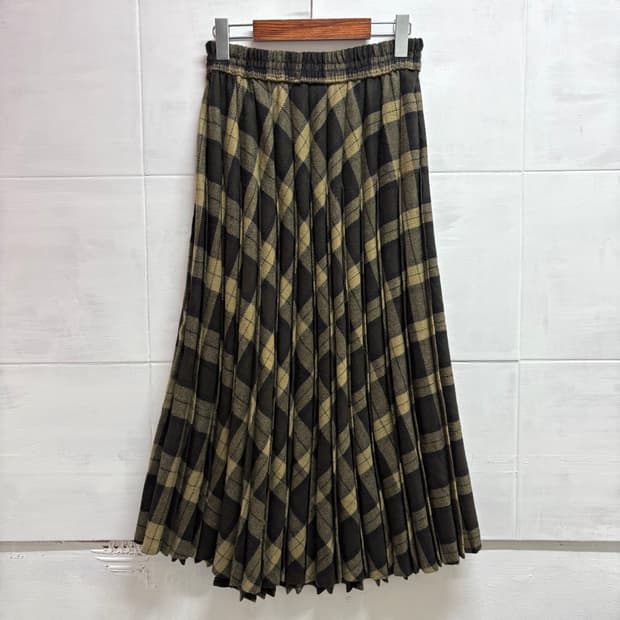 울 체크 플리츠 주름 언발 롱 밴딩 스커트 (JPN)