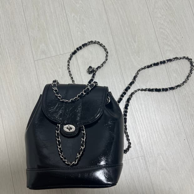 카디널레드 하우아백 블랙실버체인