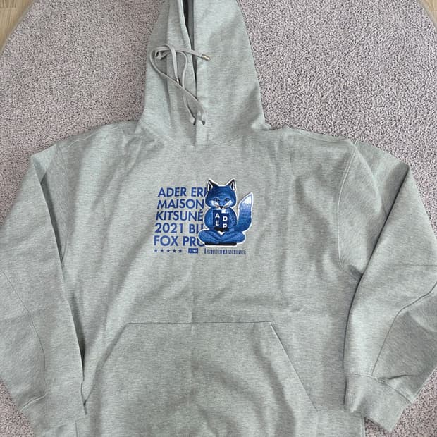 아더에러 메종키츠네 콜라보 후드티