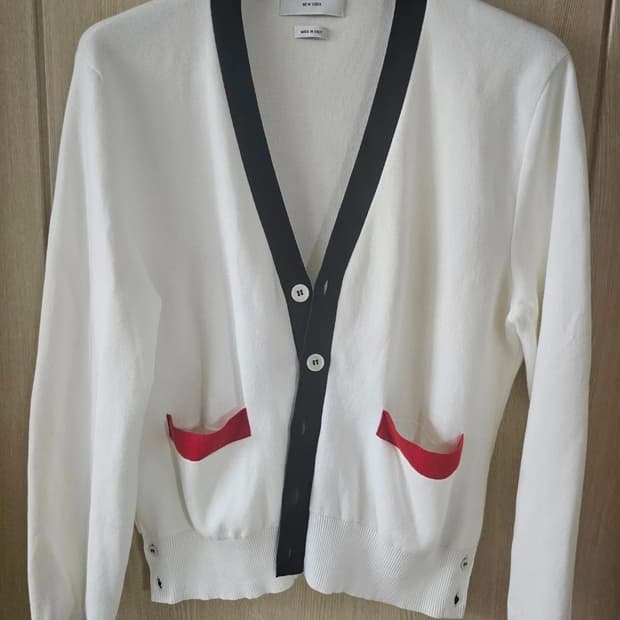 톰브라운 23fw 콘트라스트 v넥 가디건(100/백화점정품)