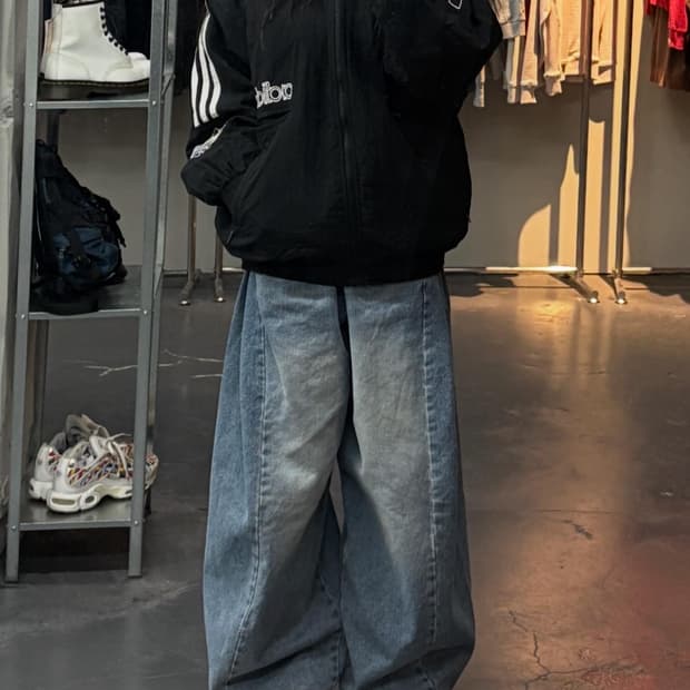 아디다스 올드스쿨 빅 트레포일 바람막이 A3171