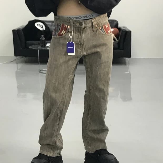 Dominate 베이지 쇼츠 팬츠