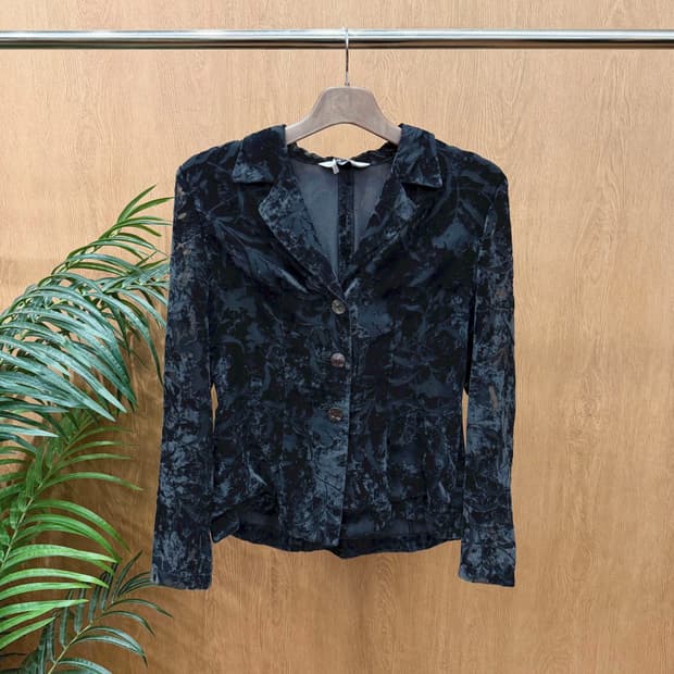 막스마라 스포트막스 테일러드 자켓 벨벳 텍스퍼 플로럴 패턴 디테일 블랙