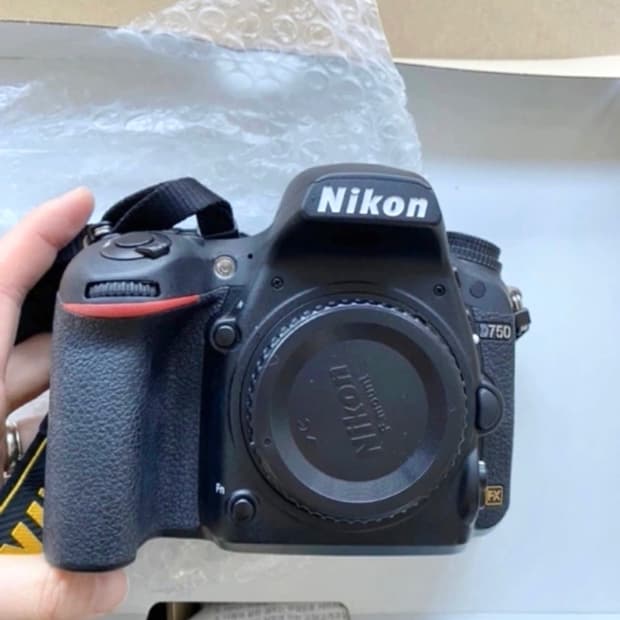 디지털 닉콘 바디 D750 카메라 