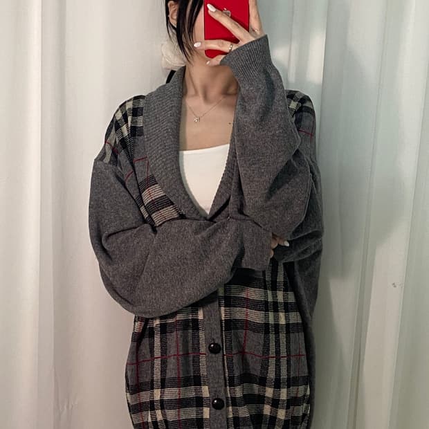 버버리 전체노바체크 그레이 가디건