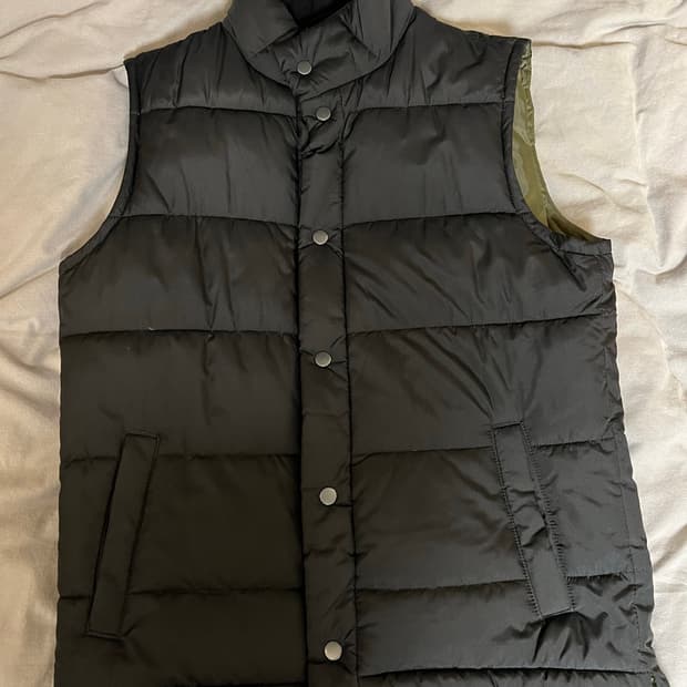 갭 GAP 푸퍼 패딩베스트 검정 xs 새제품