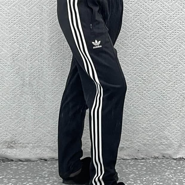 아디다스 올드스쿨 유로파 오리지널 삼선 트랙팬츠 L C07311