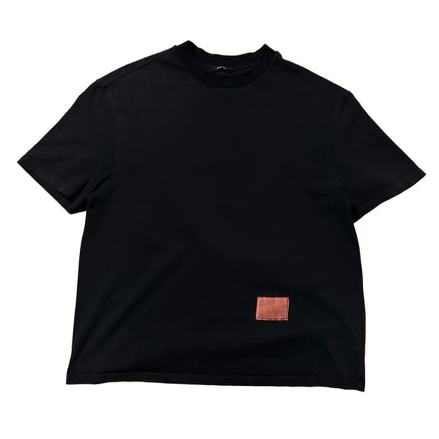 시스템옴므 로고 패치 반팔 티셔츠 블랙