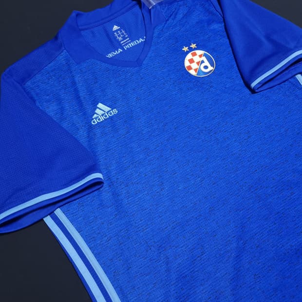 17-18 디나모 자그레브 홈 코리치 10