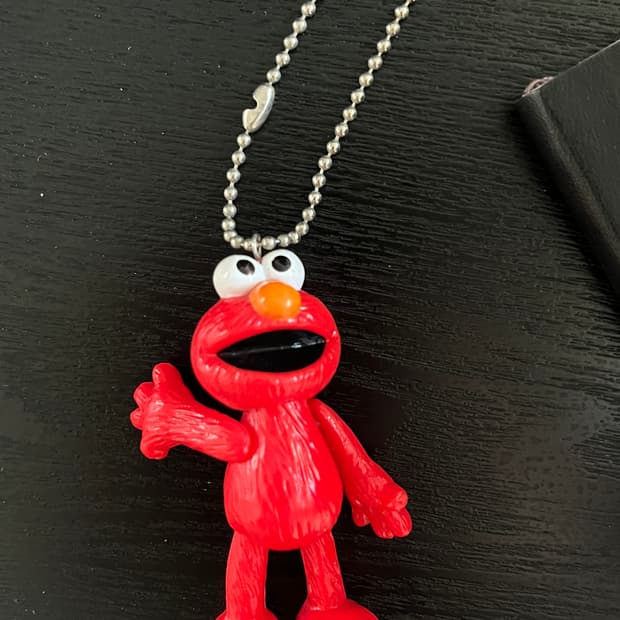 세서미 엘모 키링입니다.