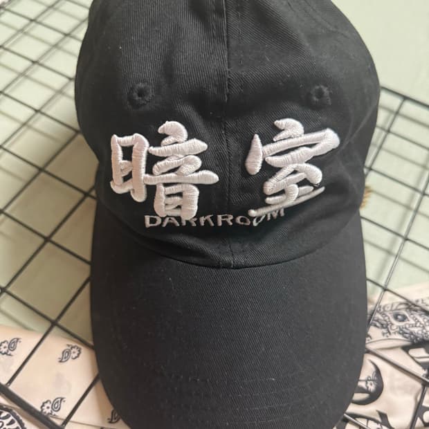 다크룸 볼캡
