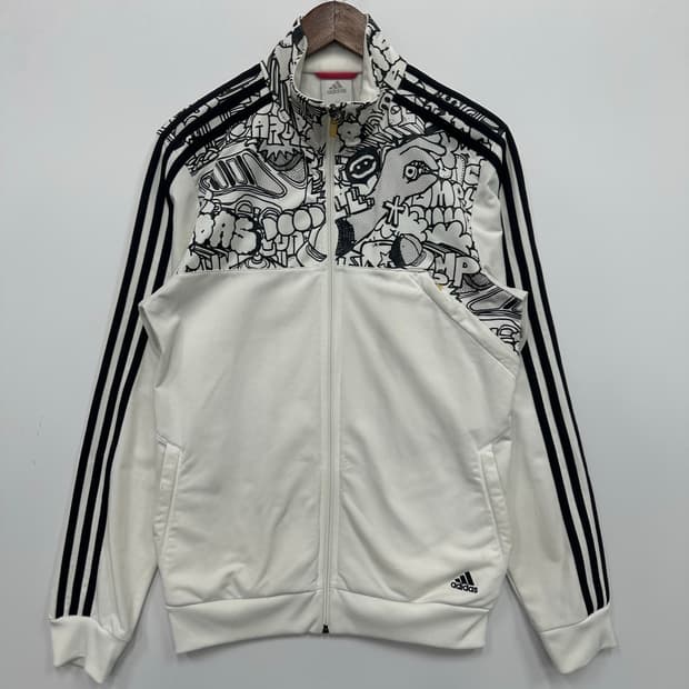 아디다스 그래피티 흰검 져지 트랙탑 