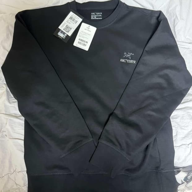 아크테릭스 맨투맨 (새상품)