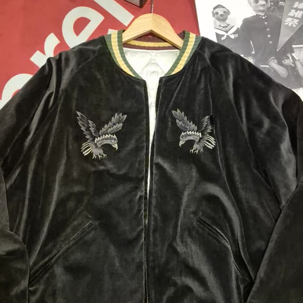 캐피탈 25년 신상 수베니어 새상품팝니다