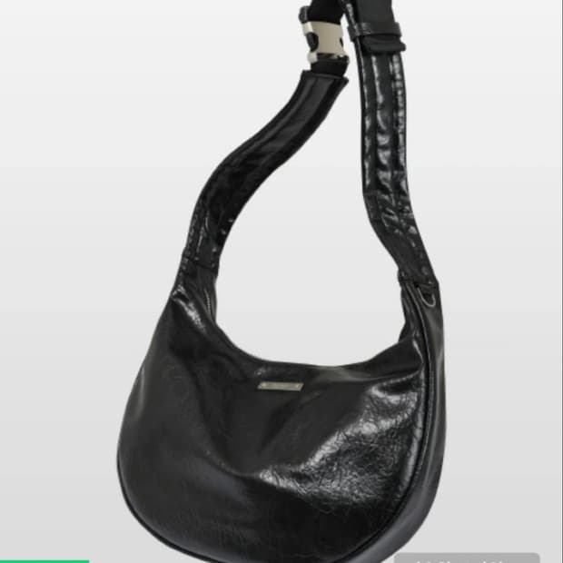 팔렛 크랙 레더 문백 크로스백