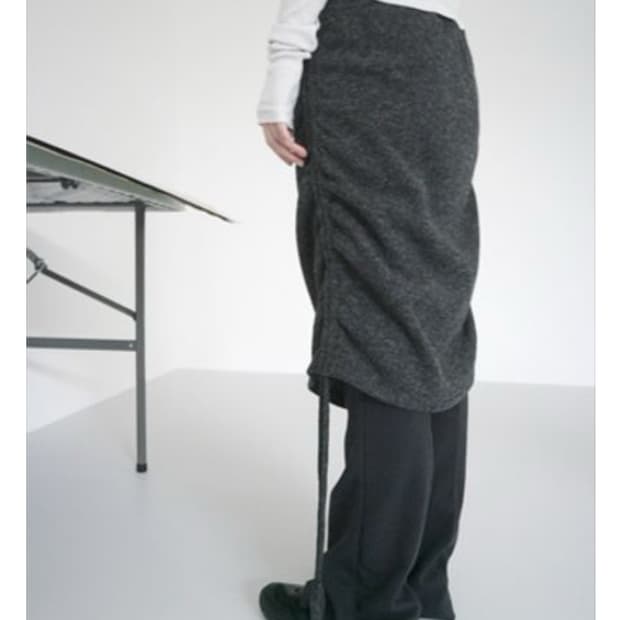 에프터먼데이 레이어드 미디 스커트 판매합니다.