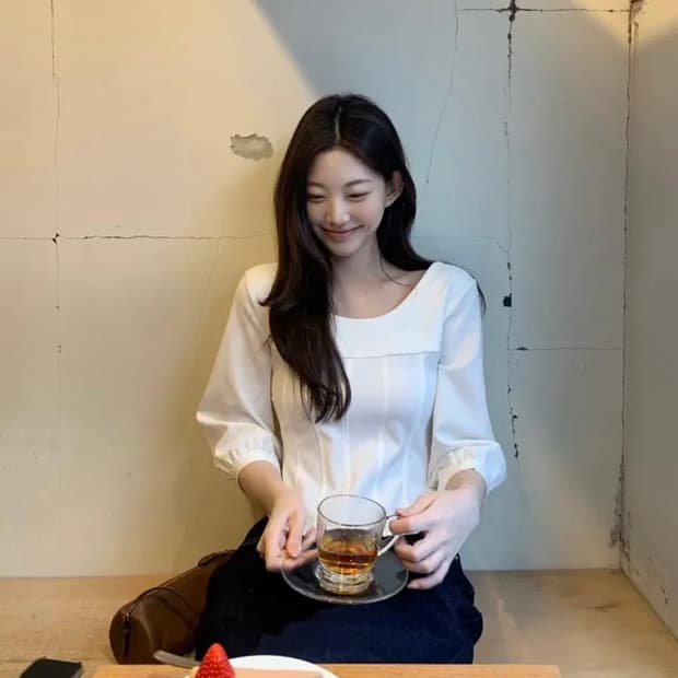 새상품) 제니오 미니멀리스트 7부 블라우스