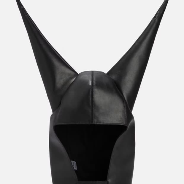 Anonymous club dunce cap 카티모자