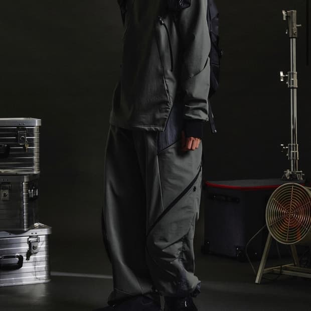 디프런트이즈 Builted Hood Shirt 