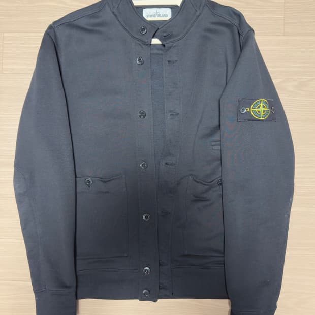 스톤아일랜드 버튼업 가디건