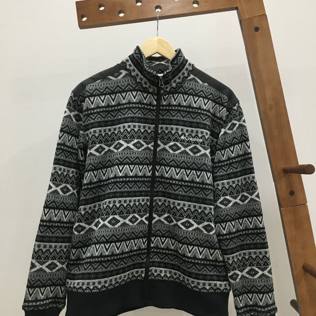 일본 컬럼비아 노르딕패턴 집업