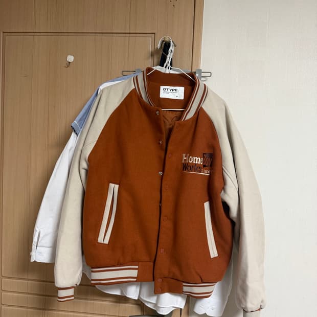 어반디타입 바시티 자켓