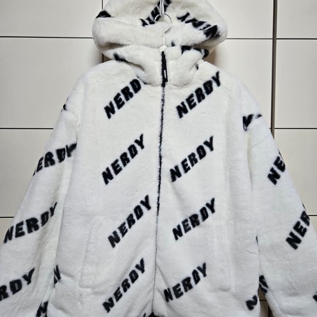 널디 리버시블 에코퍼 누빔패딩 후드자켓